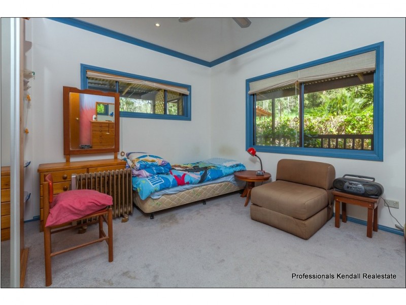 2 Devon Drive, Tamborine QLD 4270