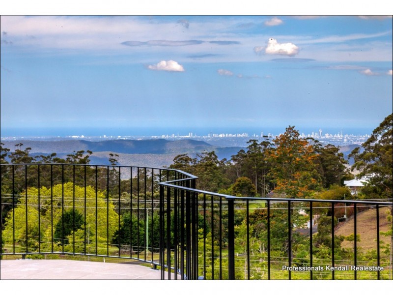 23 Laheys Lookout Road, Tamborine Mountain QLD 4272