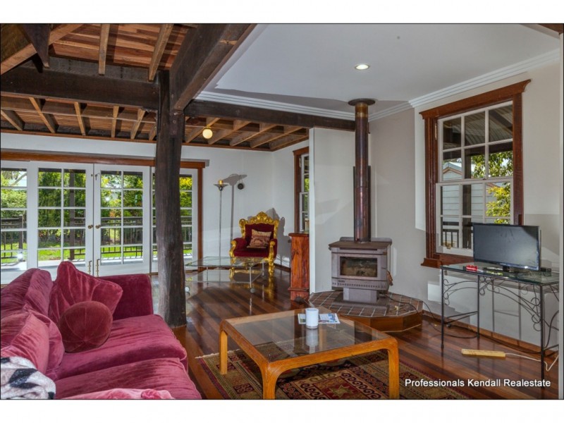 23 Laheys Lookout Road, Tamborine Mountain QLD 4272