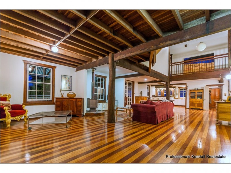 23 Laheys Lookout Road, Tamborine Mountain QLD 4272