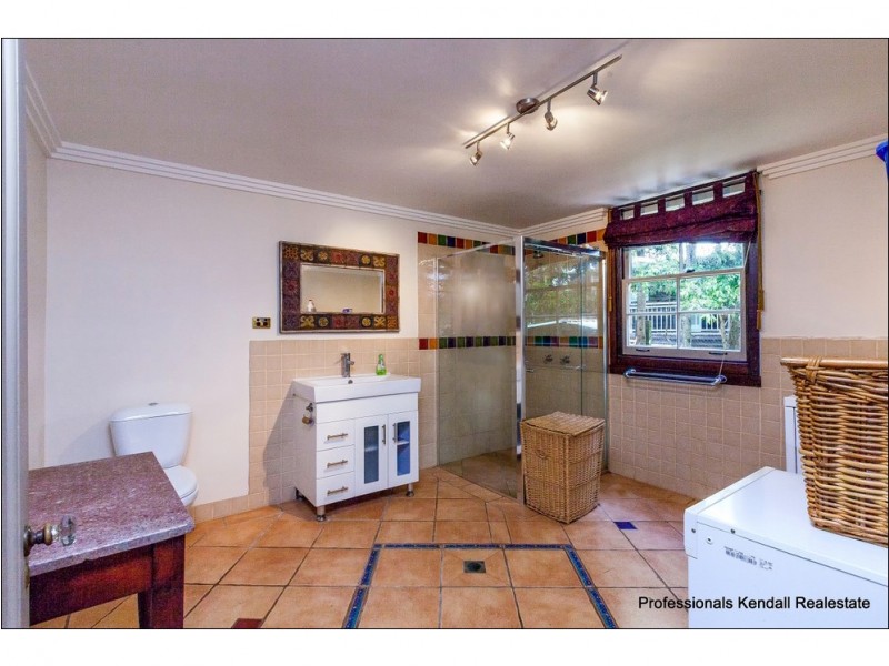 23 Laheys Lookout Road, Tamborine Mountain QLD 4272