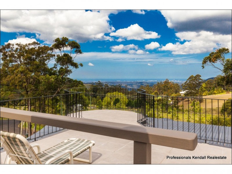 23 Laheys Lookout Road, Tamborine Mountain QLD 4272