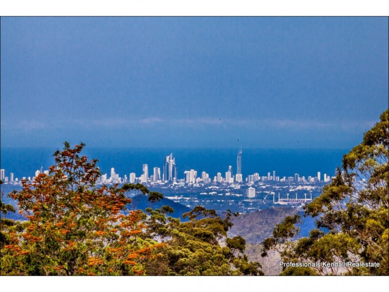 23 Laheys Lookout Road, Tamborine Mountain QLD 4272