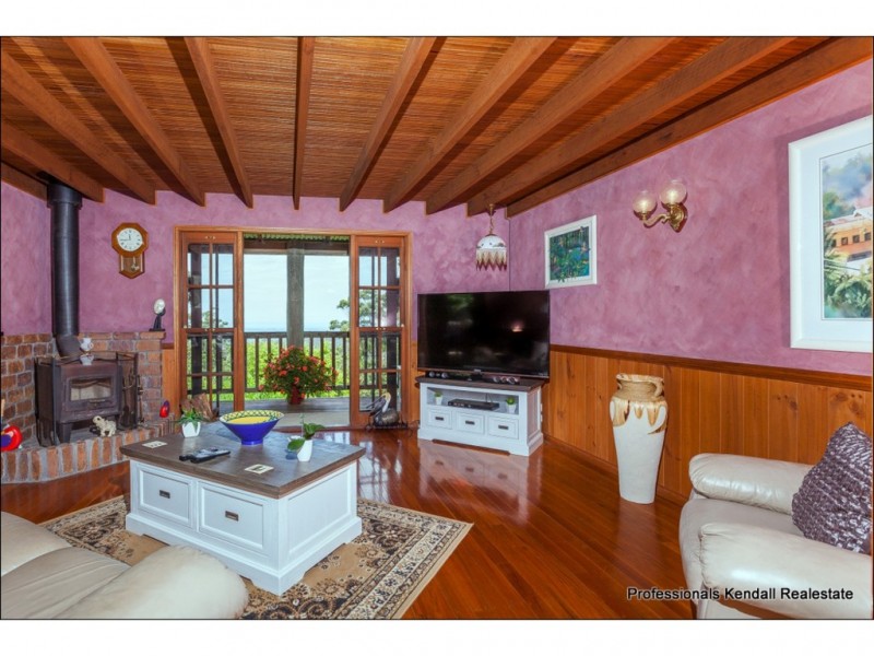 52 Paradise Drive, Tamborine Mountain QLD 4272