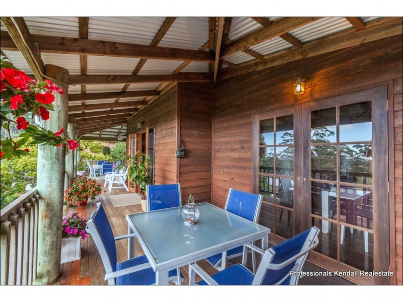 52 Paradise Drive, Tamborine Mountain QLD 4272