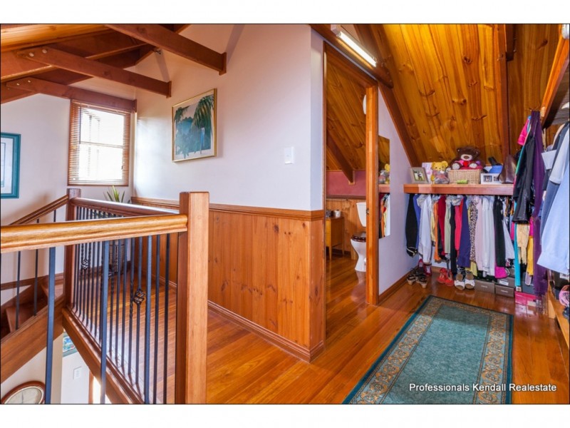 52 Paradise Drive, Tamborine Mountain QLD 4272