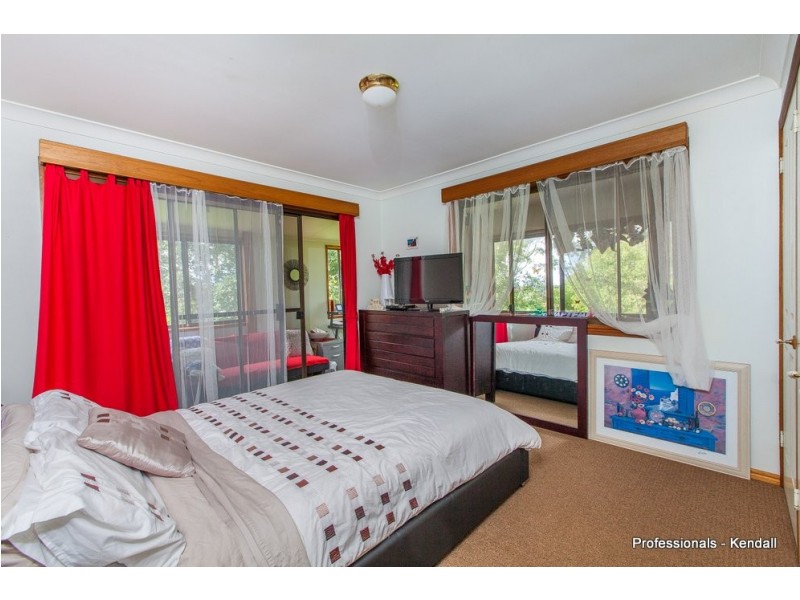 35 Magnetic Drive, Tamborine Mountain QLD 4272
