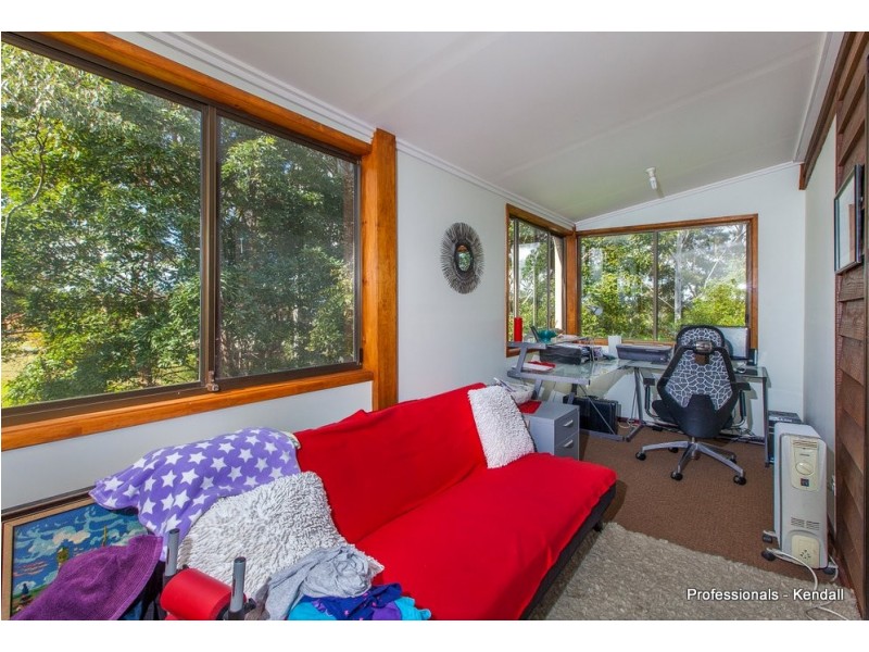 35 Magnetic Drive, Tamborine Mountain QLD 4272