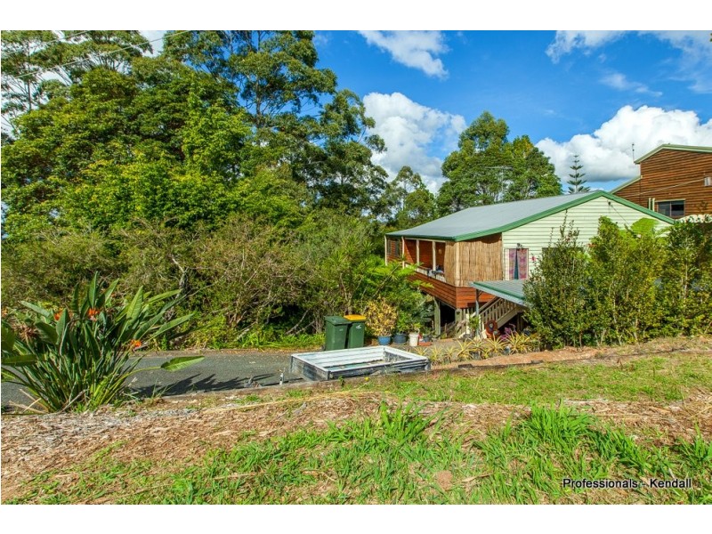35 Magnetic Drive, Tamborine Mountain QLD 4272