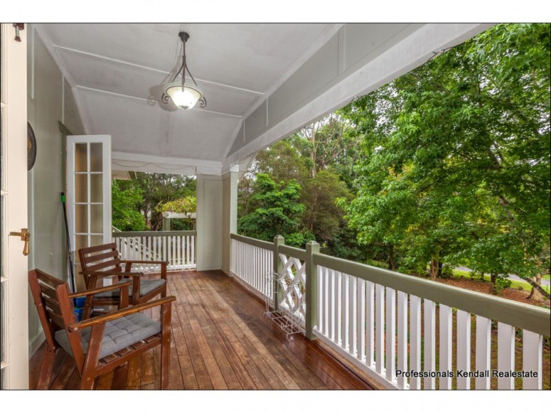 77 Freemont Drive, Tamborine Mountain QLD 4272