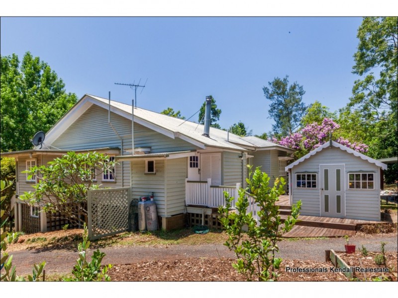 77 Freemont Drive, Tamborine Mountain QLD 4272