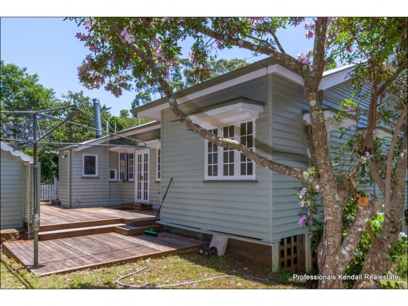77 Freemont Drive, Tamborine Mountain QLD 4272