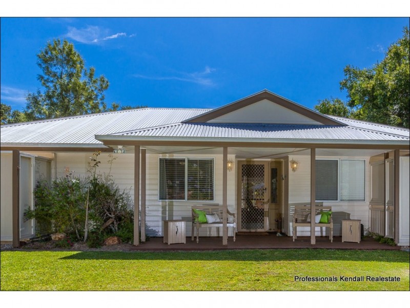 14 Ben Nevis Street, Tamborine Mountain QLD 4272