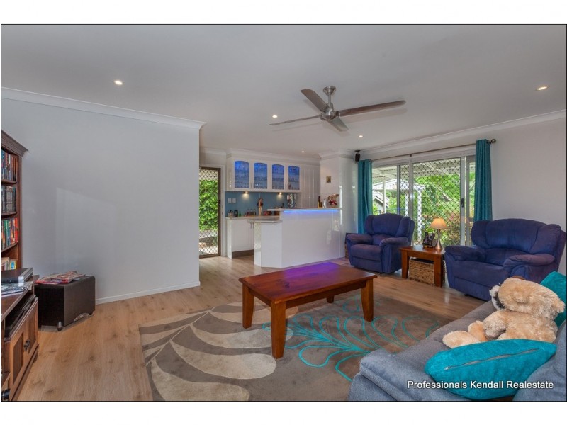 14 Ben Nevis Street, Tamborine Mountain QLD 4272