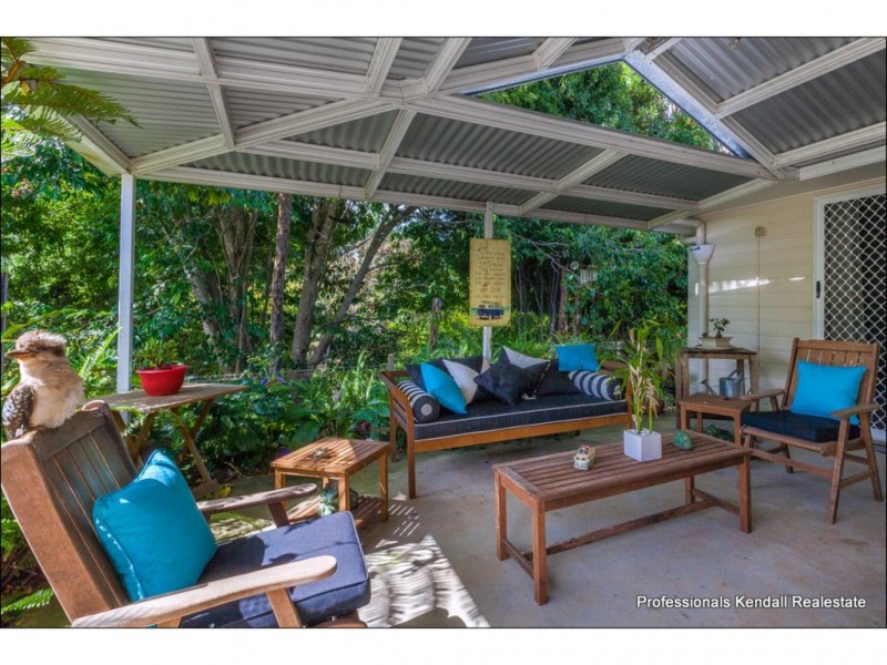 14 Ben Nevis Street, Tamborine Mountain QLD 4272