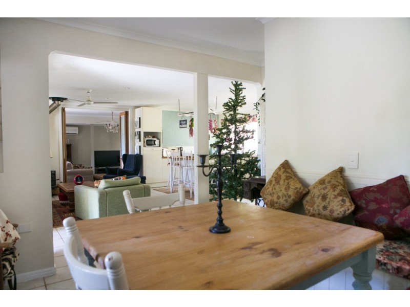 5 Apo Court, Tamborine Mountain QLD 4272