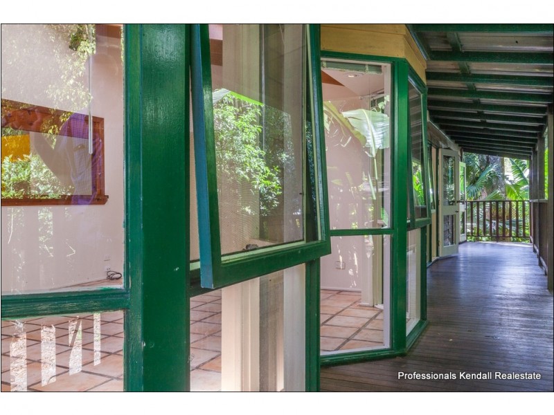 48 Eagle Heights Road, Tamborine Mountain QLD 4272