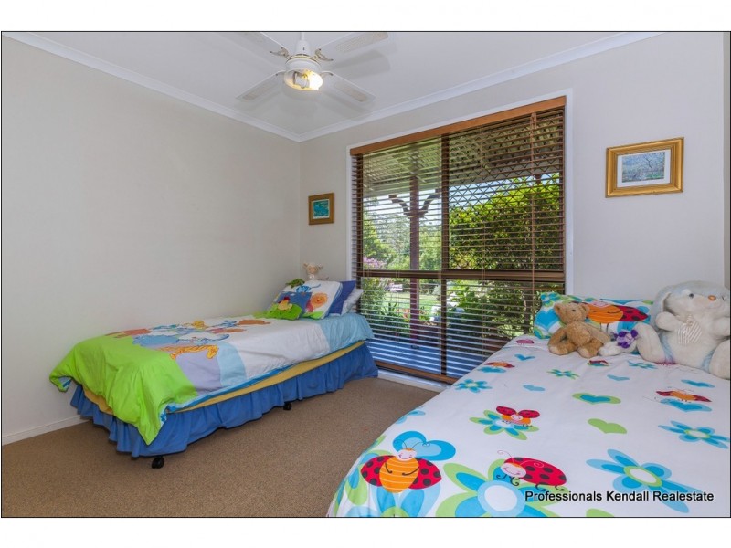 50 Kootenai Drive, Tamborine Mountain QLD 4272