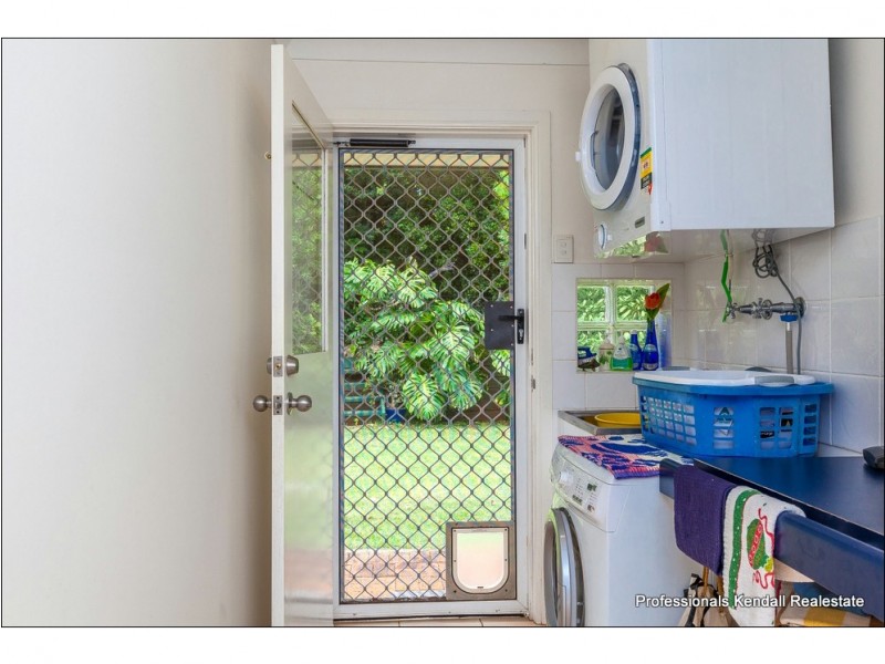 42 Pacific Parade, Tamborine Mountain QLD 4272