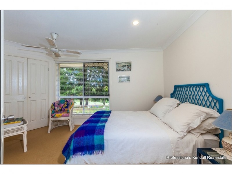 42 Pacific Parade, Tamborine Mountain QLD 4272