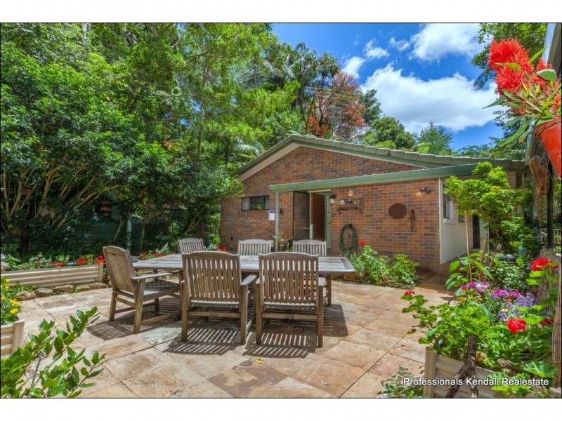 98 Geissmann Drive, Tamborine Mountain QLD 4272