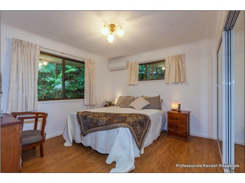 98 Geissmann Drive, Tamborine Mountain QLD 4272