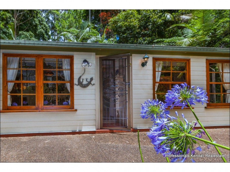 98 Geissmann Drive, Tamborine Mountain QLD 4272