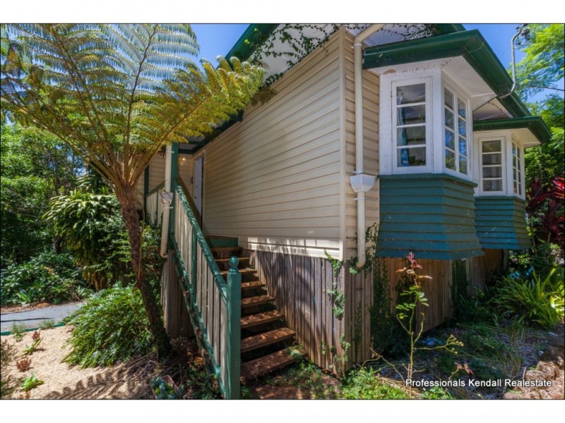 36 Siganto Street, Tamborine Mountain QLD 4272