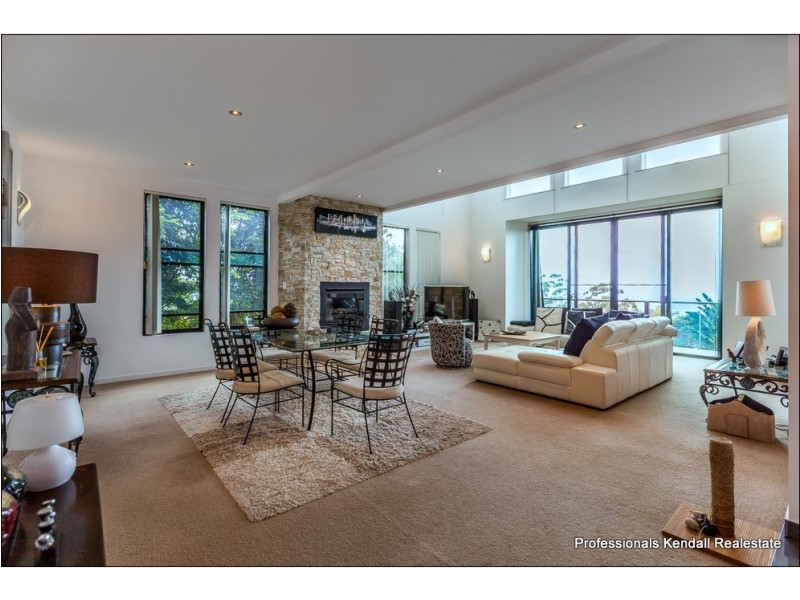 16 Eden Crt, Tamborine Mountain QLD 4272