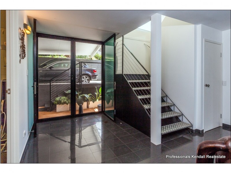 16 Eden Crt, Tamborine Mountain QLD 4272