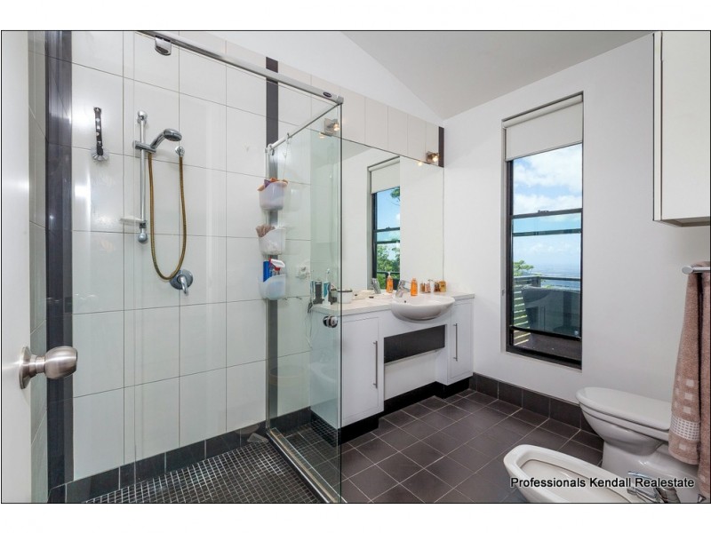 16 Eden Crt, Tamborine Mountain QLD 4272