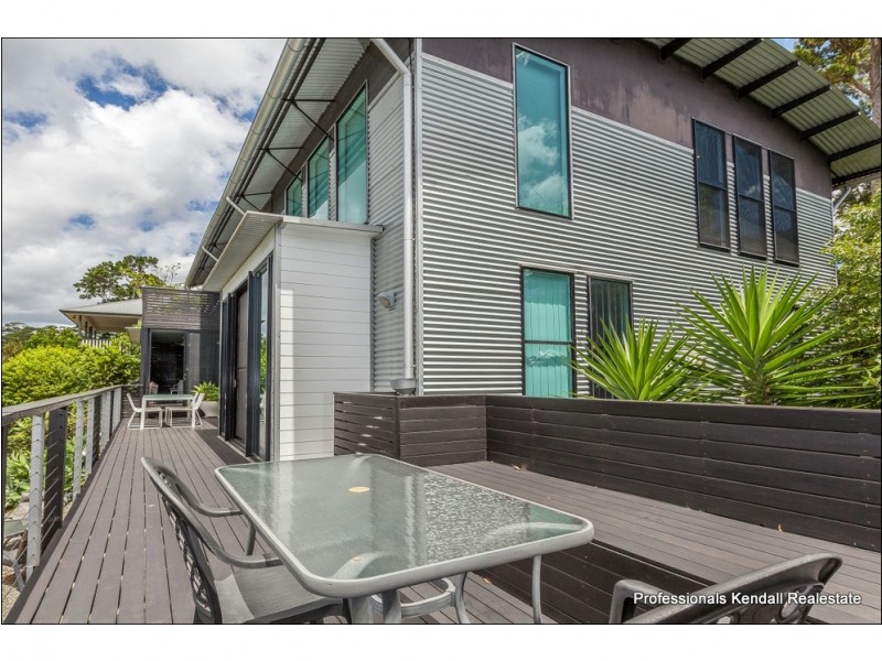 16 Eden Crt, Tamborine Mountain QLD 4272