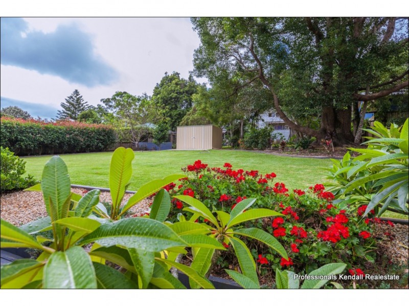 25 Griffith St, Tamborine Mountain QLD 4272