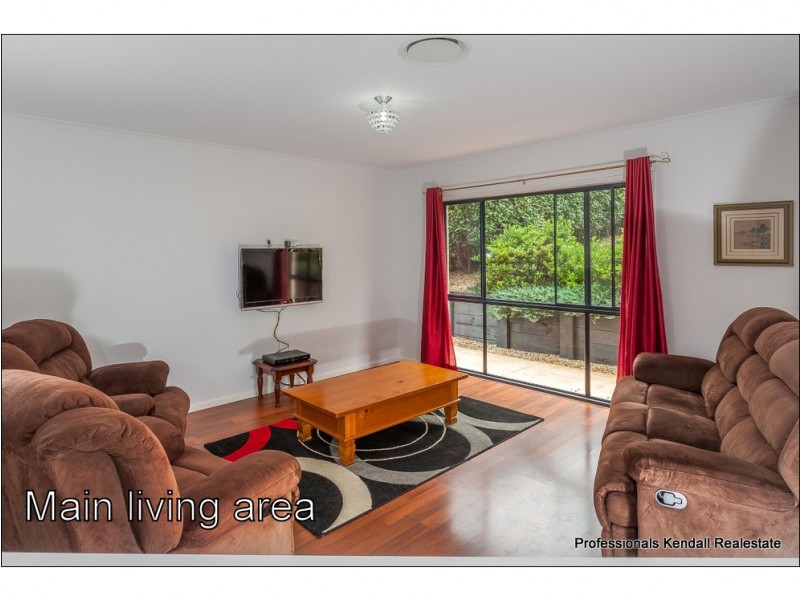 25 Griffith St, Tamborine Mountain QLD 4272