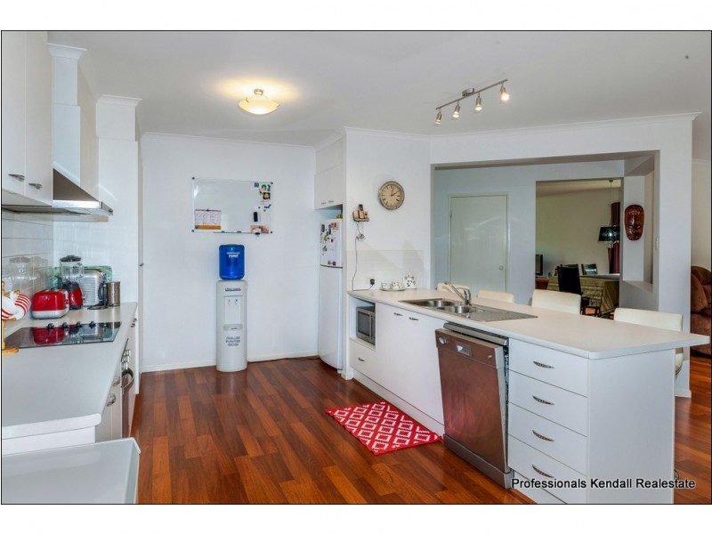 25 Griffith St, Tamborine Mountain QLD 4272