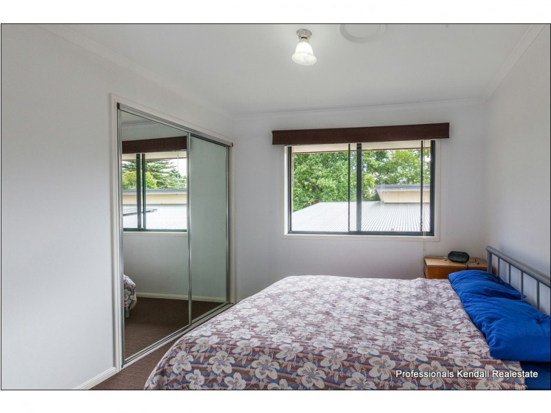 25 Griffith St, Tamborine Mountain QLD 4272