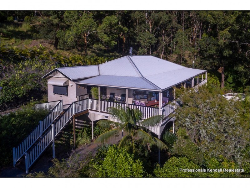 11 Sumatra Court, Tamborine Mountain QLD 4272