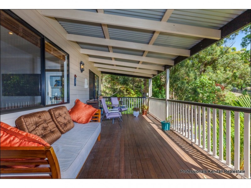 11 Sumatra Court, Tamborine Mountain QLD 4272