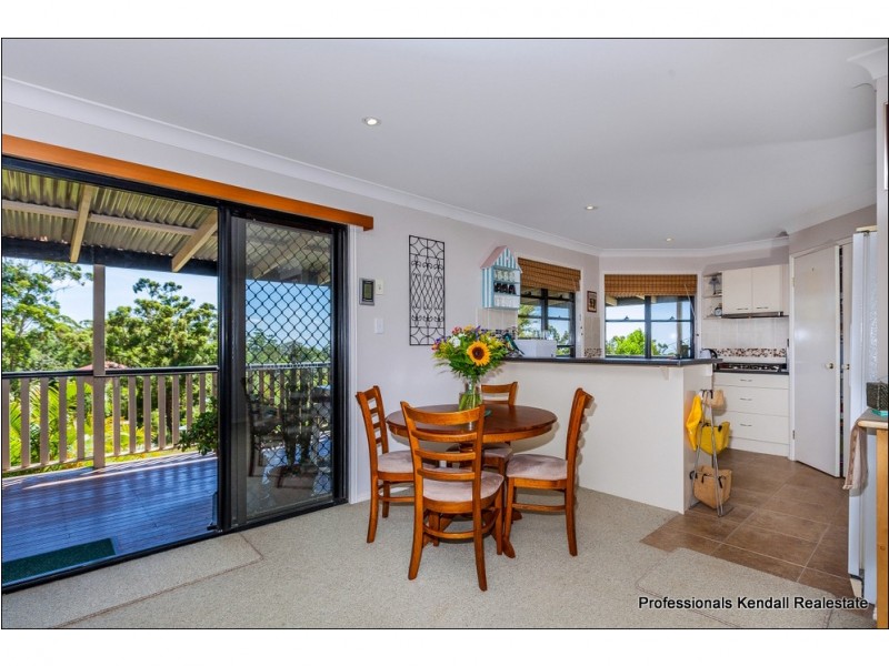 11 Sumatra Court, Tamborine Mountain QLD 4272