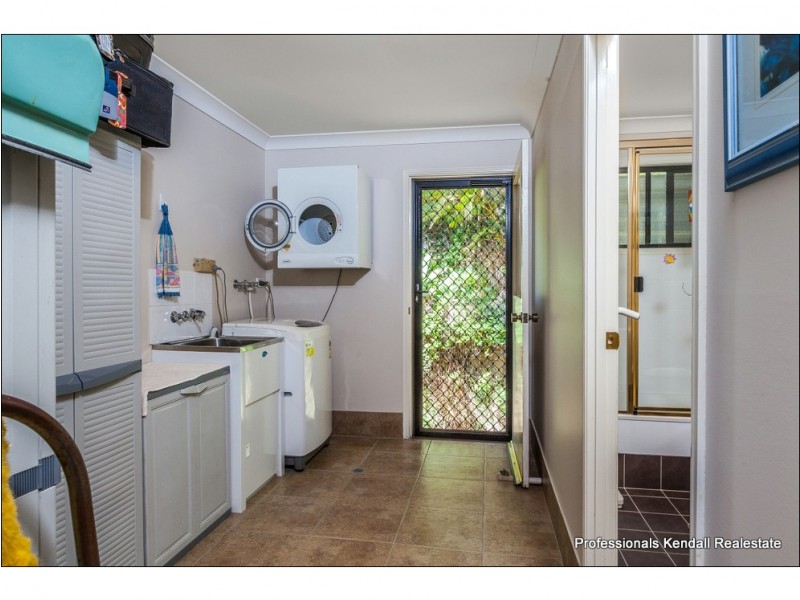 11 Sumatra Court, Tamborine Mountain QLD 4272