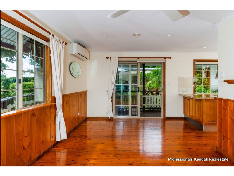 64 Kootenai Drive, Tamborine Mountain QLD 4272