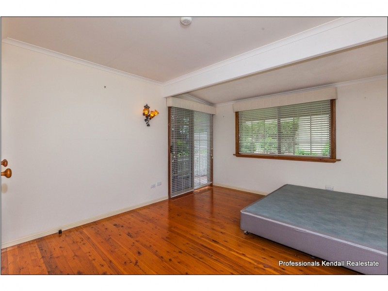 64 Kootenai Drive, Tamborine Mountain QLD 4272