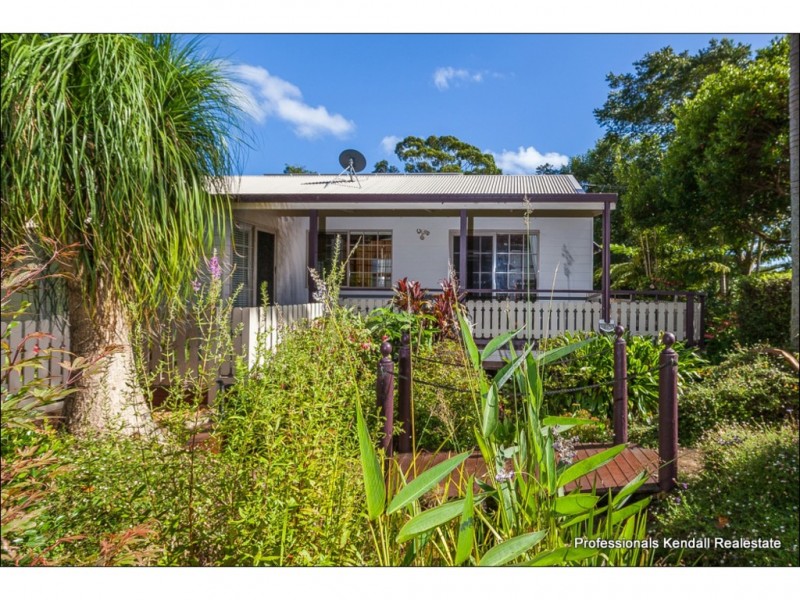 64 Kootenai Drive, Tamborine Mountain QLD 4272