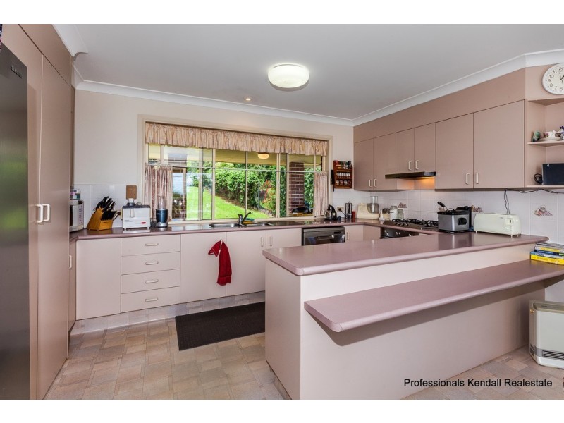 12 Ocean View Parade, Tamborine Mountain QLD 4272