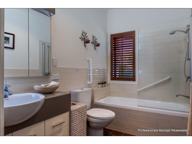 Unit 24/27 Capo Lane, Tamborine Mountain QLD 4272