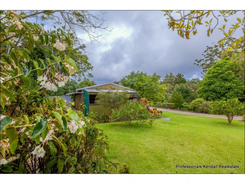 61 North Street, Tamborine Mountain QLD 4272