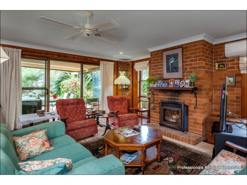 61 North Street, Tamborine Mountain QLD 4272