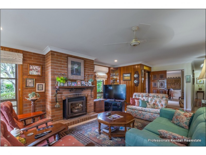 61 North Street, Tamborine Mountain QLD 4272