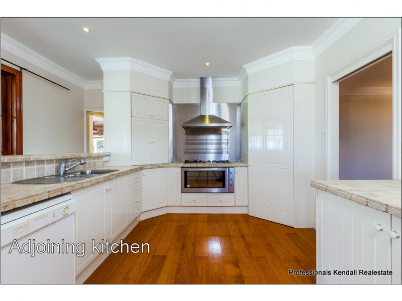 15 Landman Court, Clagiraba QLD 4211