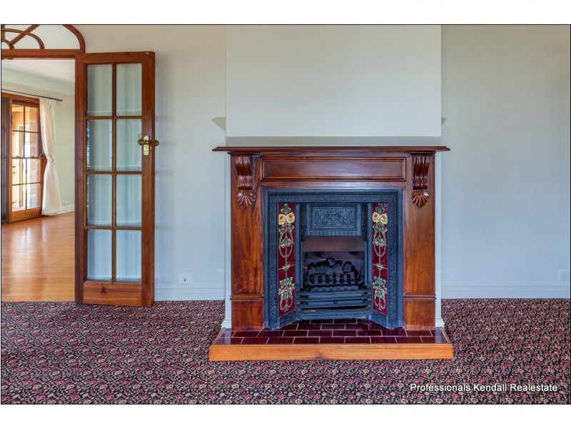 15 Landman Court, Tamborine Mountain QLD 4272